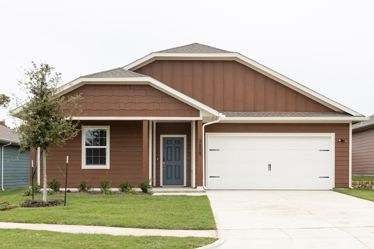 Foto principal - 3608 Hawker Way