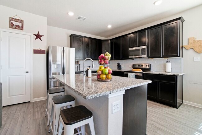 Foto del edificio - 1318 Kingsgate Dr