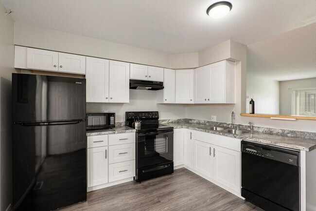 Foto del edificio - 7646 Lexington Manor Dr
