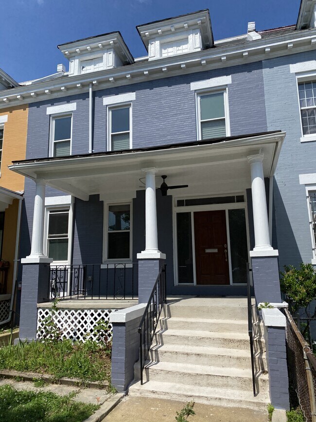 Foto del edificio - 4016 7th St NW