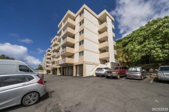 Building Photo - 4970 Kilauea Ave