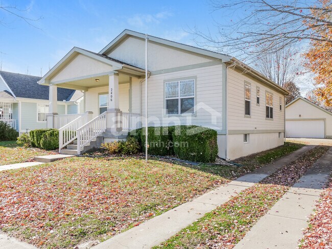 Foto del edificio - 2406 Fairfield Rd