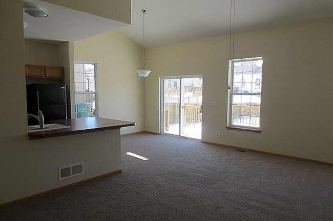 Building Photo - 542 N Frieh Dr