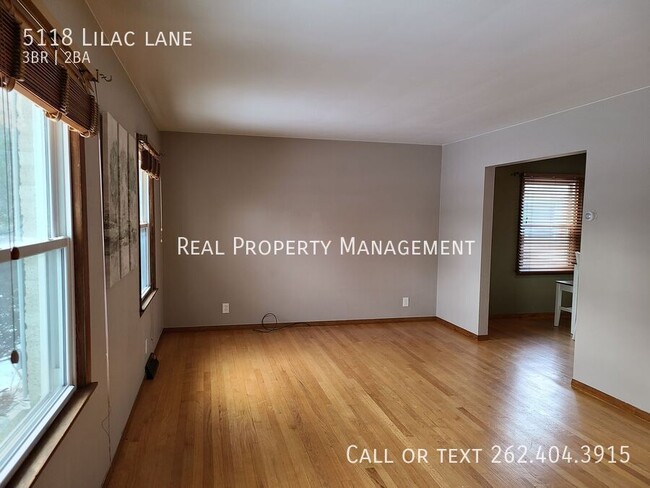 Foto del edificio - 5118 Lilac Ln