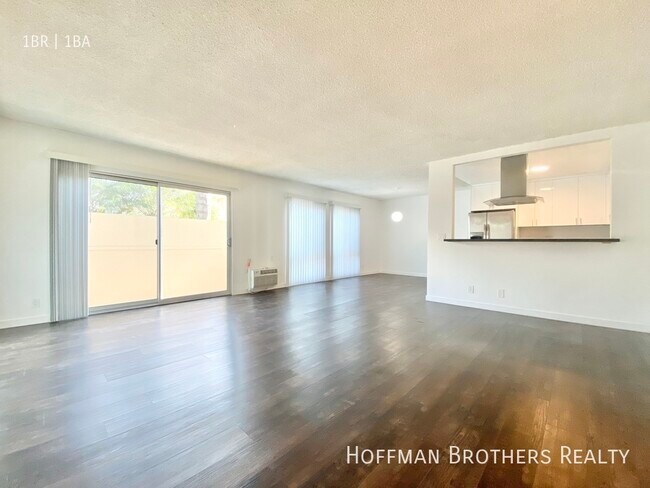 Foto del edificio - 919 N Alfred St