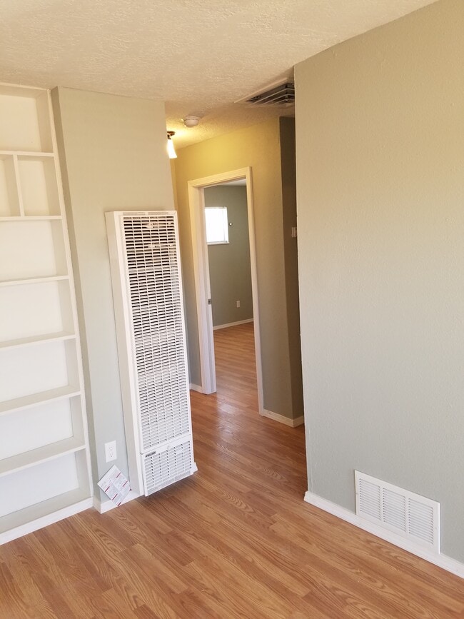 Foto del edificio - 3437 Ross Ave SE