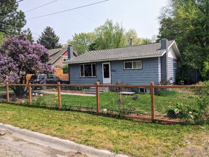 Primary Photo - 2060 Schilling St