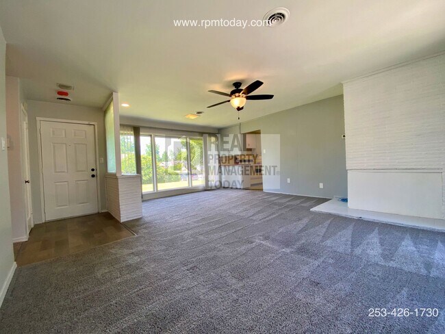 Building Photo - Charming 3 Bedroom Rambler in Tacoma!