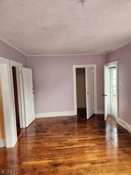 Building Photo - 264 Elmwood Ave