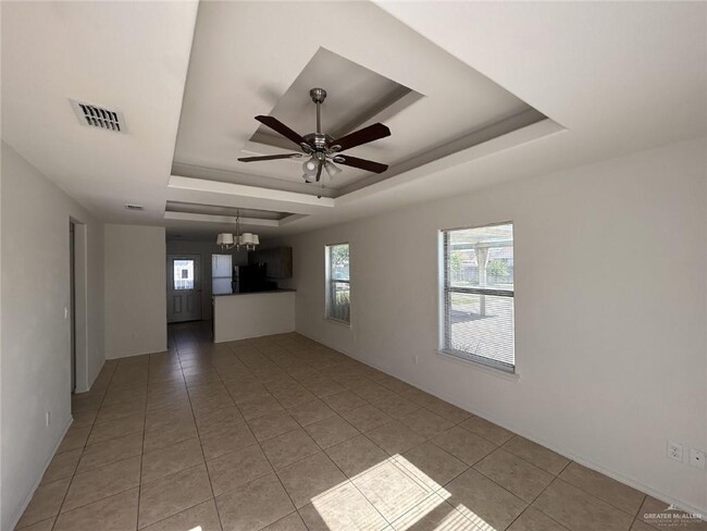 Building Photo - 2909 Linda Vista St