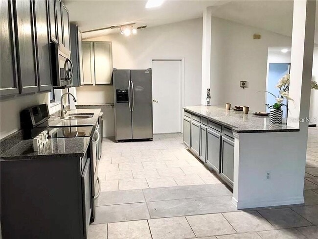 Building Photo - 5419 Stirrup Way