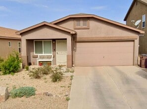 Building Photo - 5095 Kensington Way