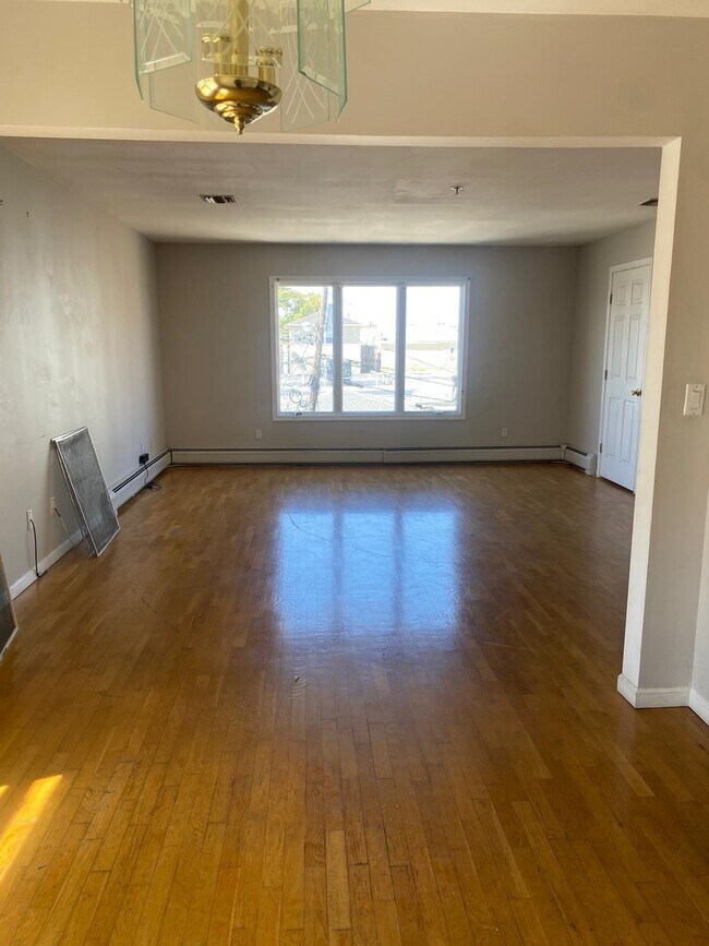 Building Photo - 6720 MADISON St