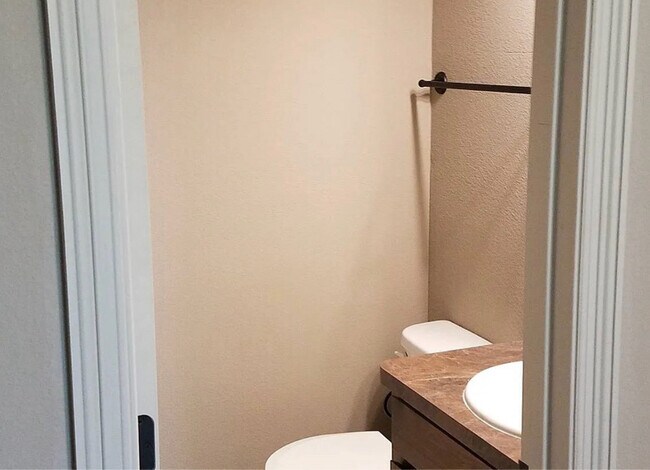 Foto del edificio - 101 Capps St