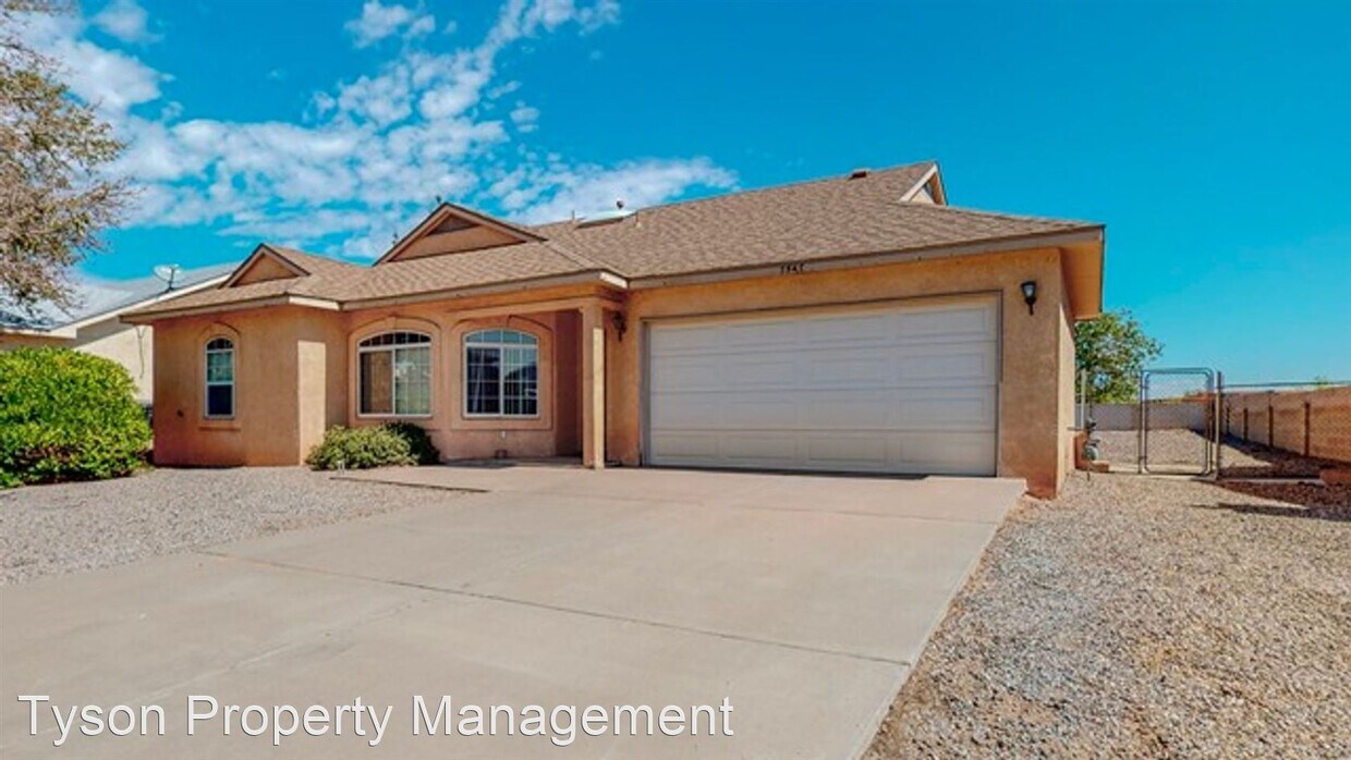 Foto principal - 3 br, 2 bath House - 7545 Mackenzie Dr NE