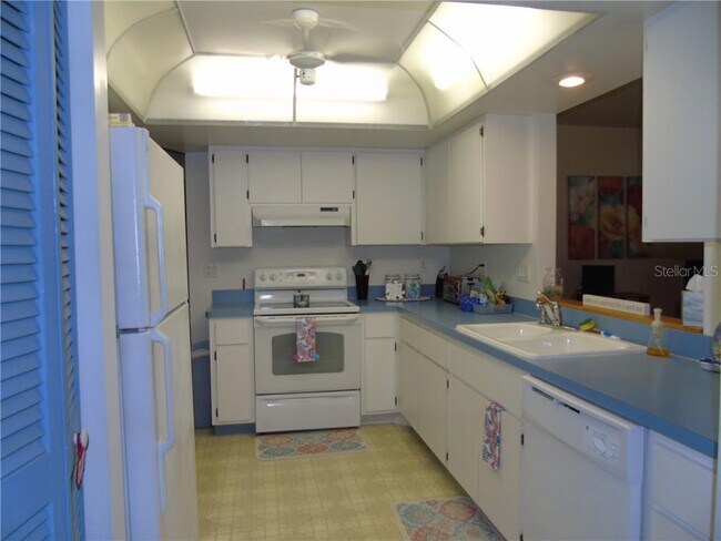 Building Photo - 1501 Harmony Dr