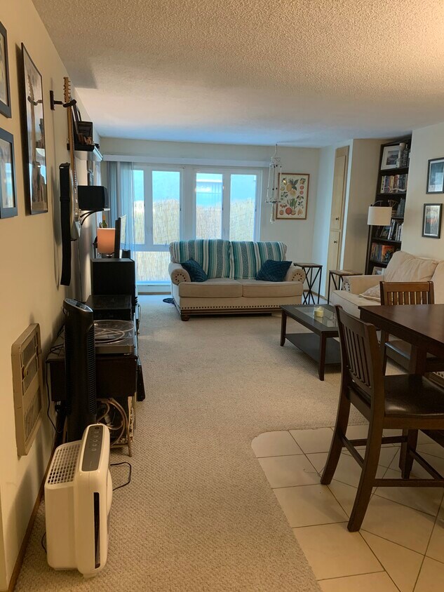 Living Room, Dining Space - 280 Lee St