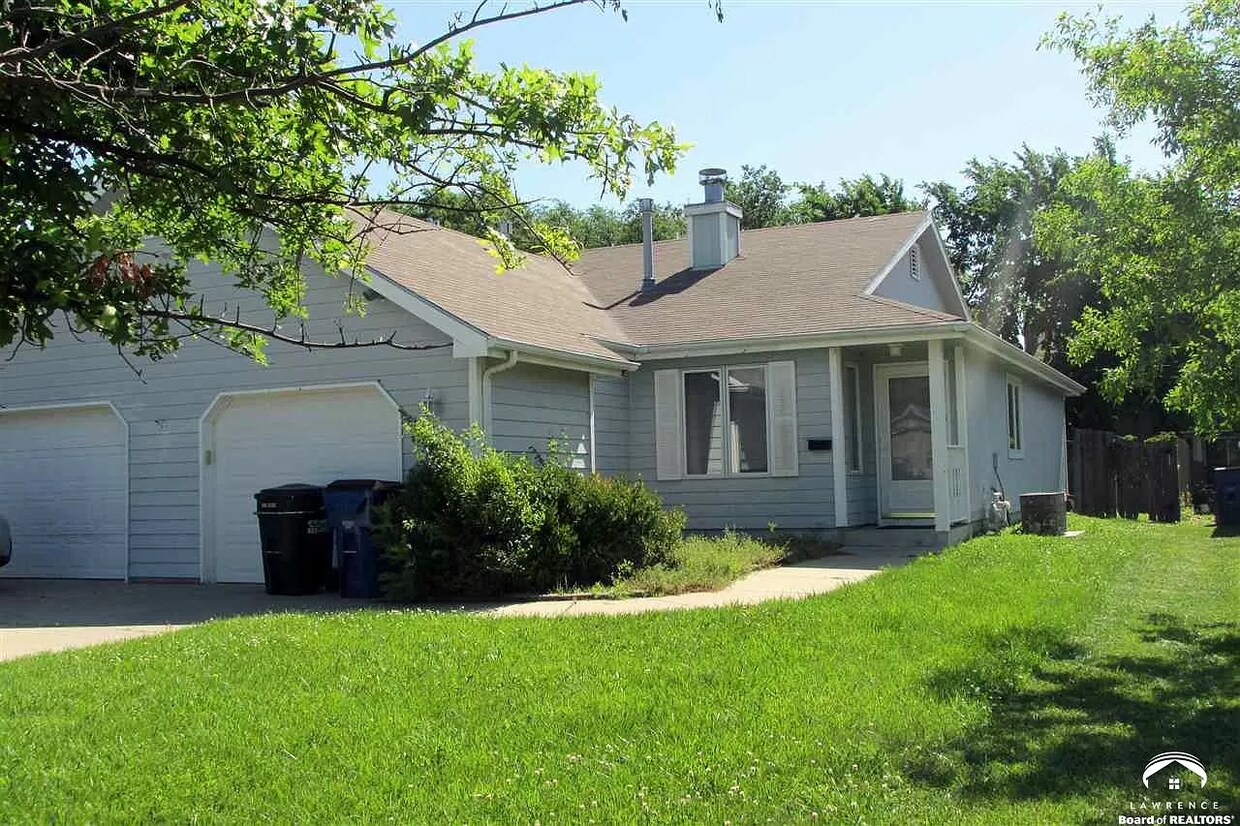 616 Eldridge St, Lawrence, KS 66049 Townhome Rentals in Lawrence KS
