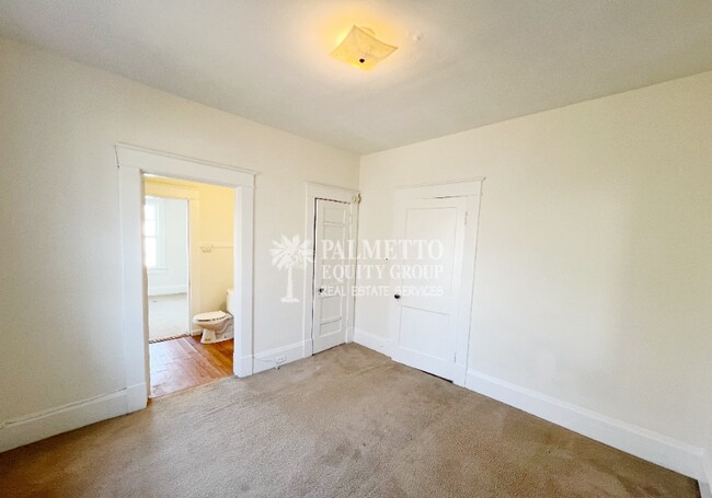 Building Photo - 1104 Gregory St