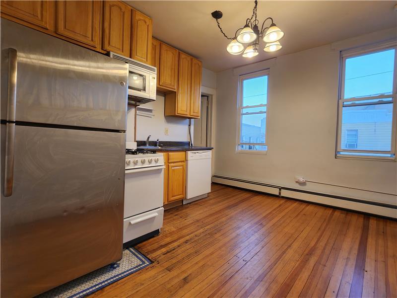 409 Monmouth St Unit L2, Jersey City, NJ 07302 Condo for Rent in
