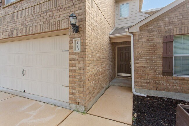 Foto del edificio - Rental Home ready for asap move in!! Far N...