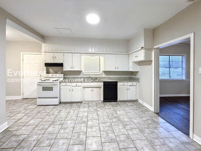 Building Photo - 115 Front St