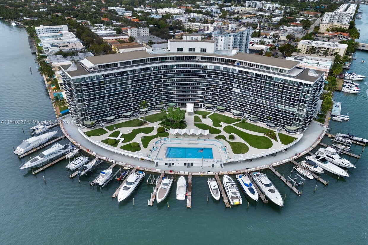 Happy birthday to the former SAA cargo Manager Italy Joe Bachi x, image size:1240x827