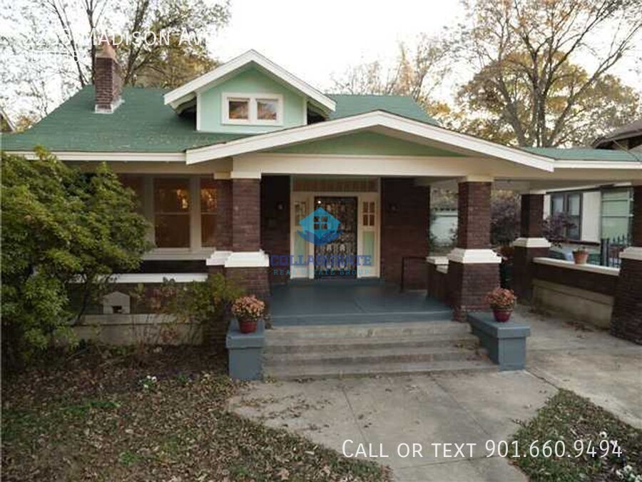 Primary Photo - Newly renovated 2/3 BR bungalow in trendy ...