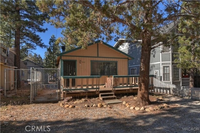 Building Photo - 949 Pine Ln