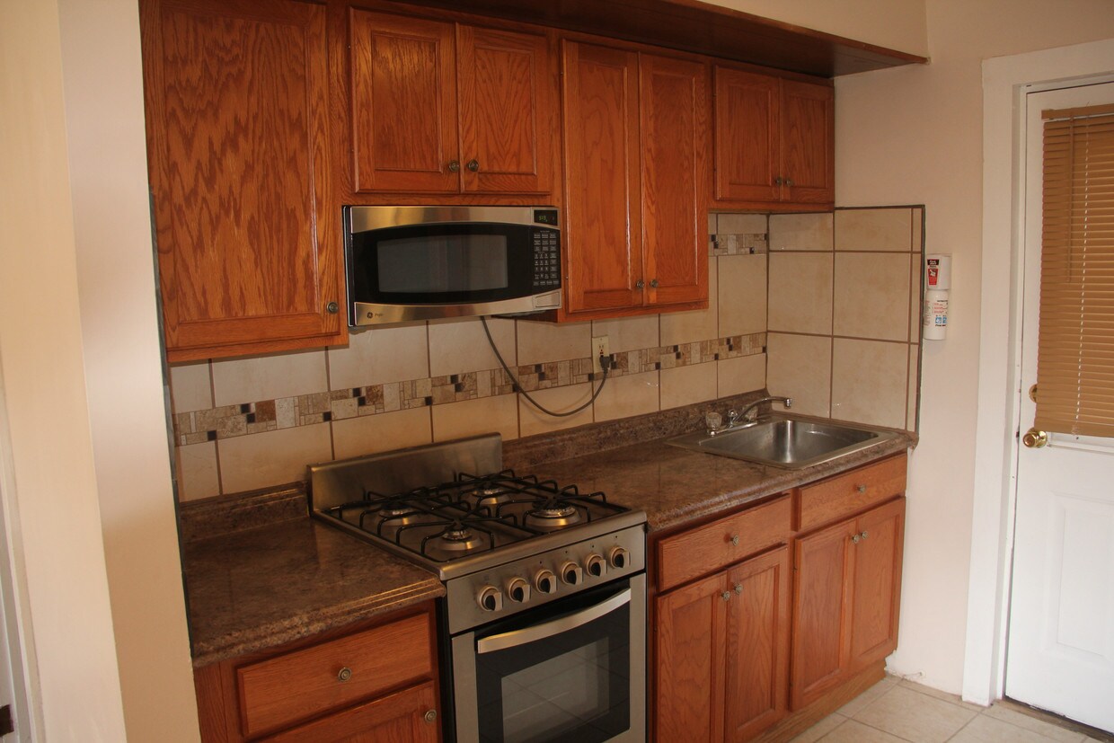Primary Photo - 353 Haddon Ave