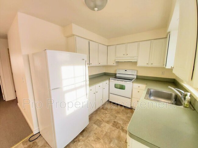 Foto del edificio - 131 Railroad St