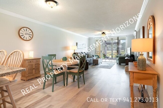 Photo - 3750 Pinebrook Cir House