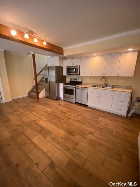 Building Photo - 15 Welbourn Ln