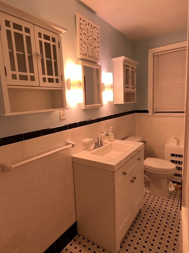 Foto del edificio - 136 King St