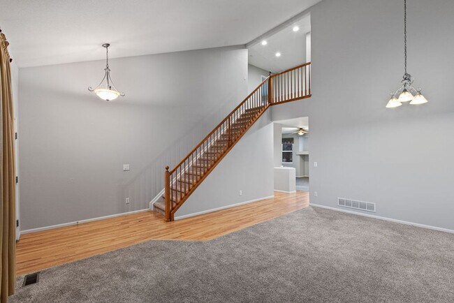 Foto del edificio - 6 Bedroom plus and office near Rigden Farms