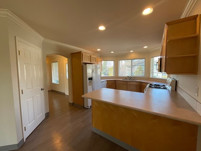 Building Photo - 2 Bedroom, 2 Bathroom Condo with Convenient I-5 Access