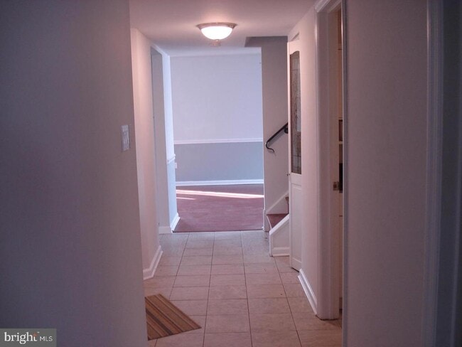 Building Photo - 7 Galaxy Ct