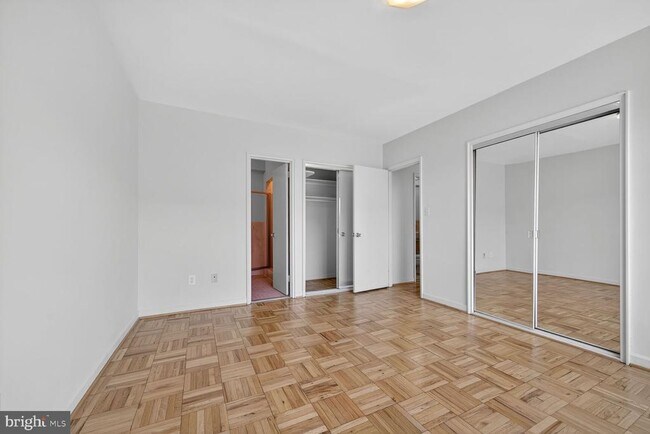 Foto del edificio - 4301 Massachusetts Ave NW