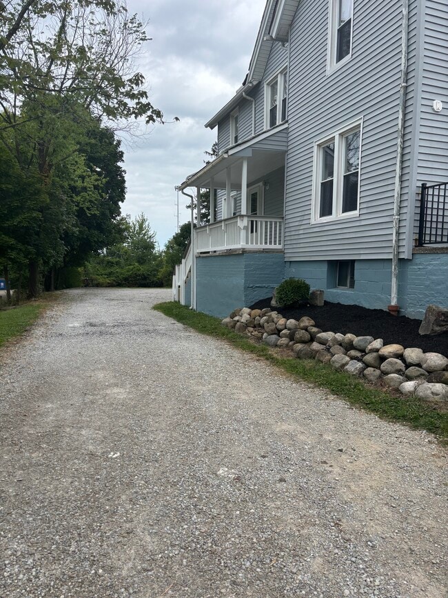 Building Photo - 13712 Bennett Rd