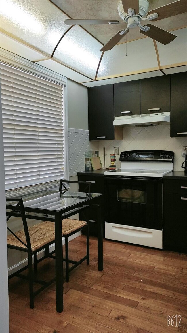 Foto del edificio - 3000 NW 48th Terrace