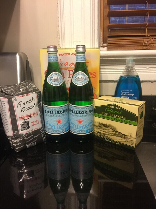 Building Photo - 1009 Willow Ave