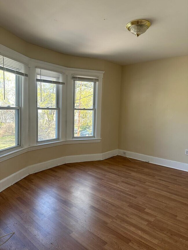 Foto del edificio - 88 Bristol St