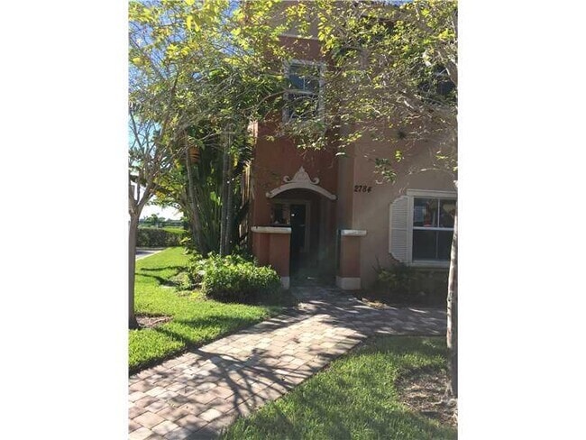 Building Photo - 2784 SW 121st Ave