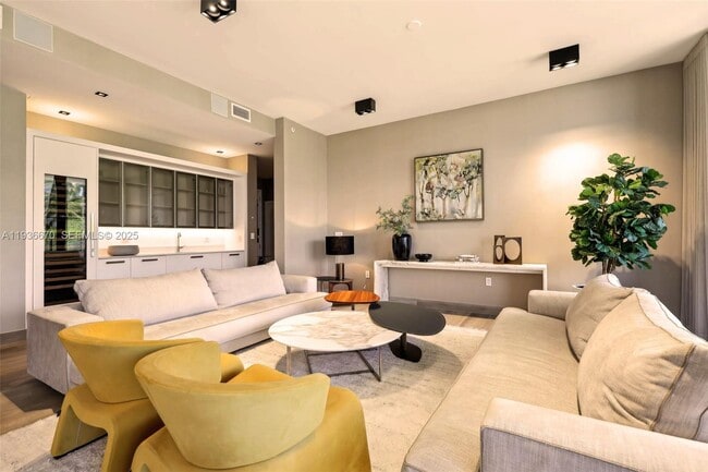 Foto del edificio - 3581 E Glencoe St