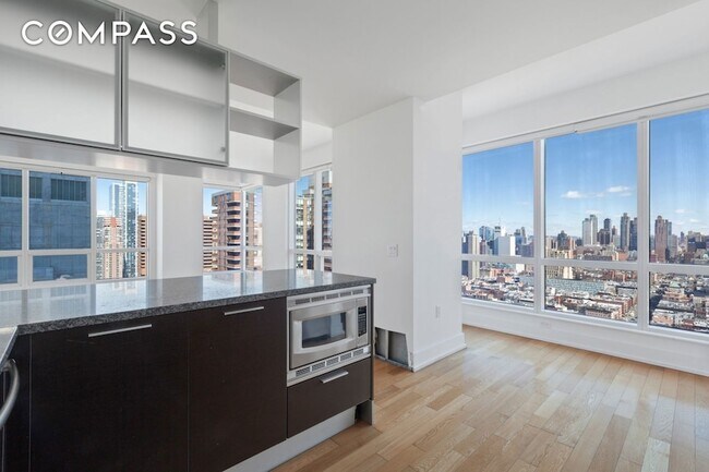 Foto del edificio - 350 W 42nd St