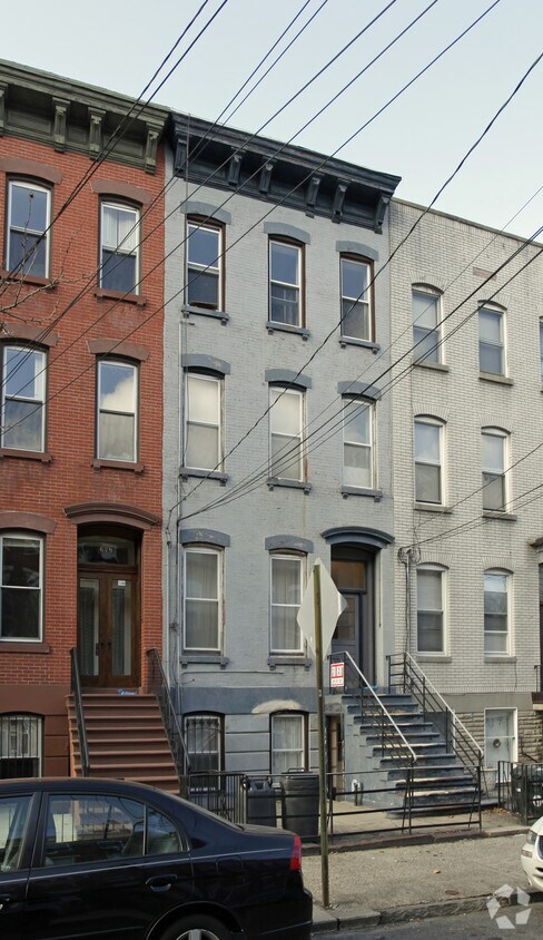Primary Photo - 610 Hudson St