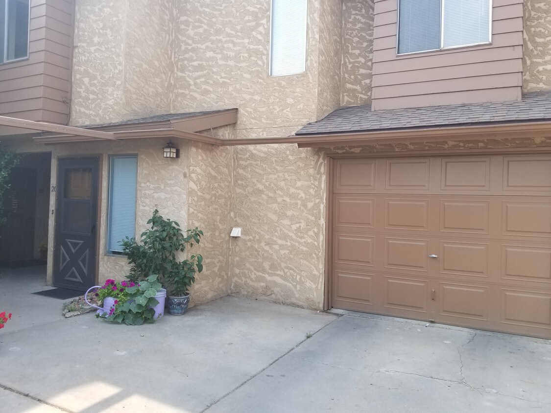 517 28 1/2 Rd, Grand Junction, CO 81501 Townhome Rentals in Grand