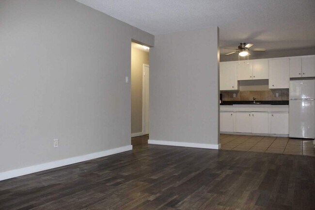 Building Photo - Grace Manor Apartments