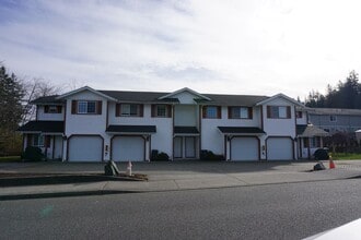 Building Photo - 220 14th St