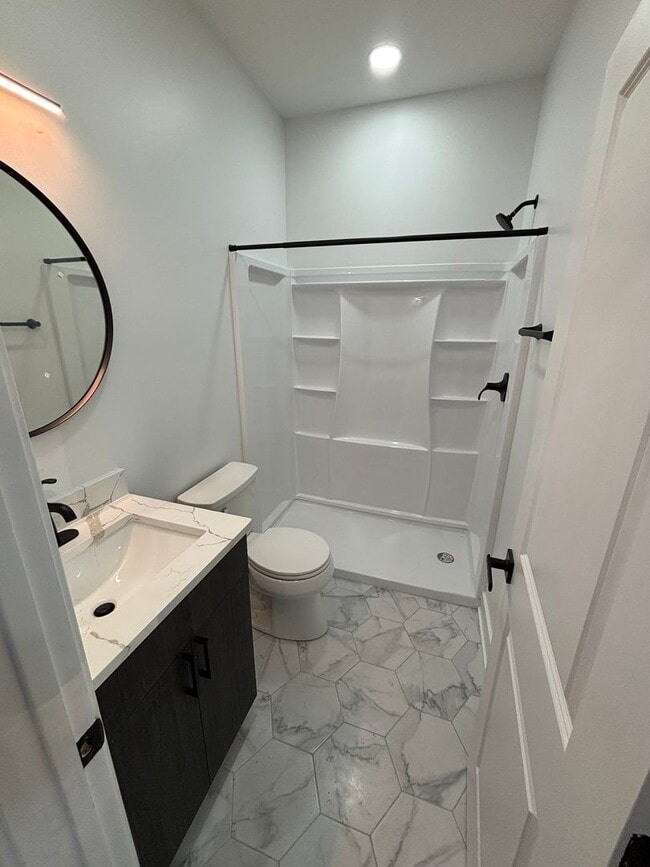 Building Photo - Brand-New Construction in the Heart of Indianapolis!